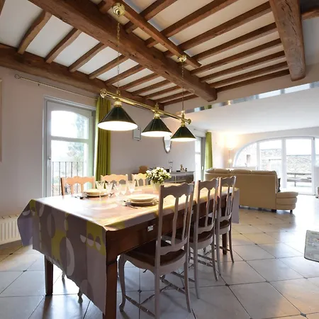 In With Terrace, Cleaning Included * Libin