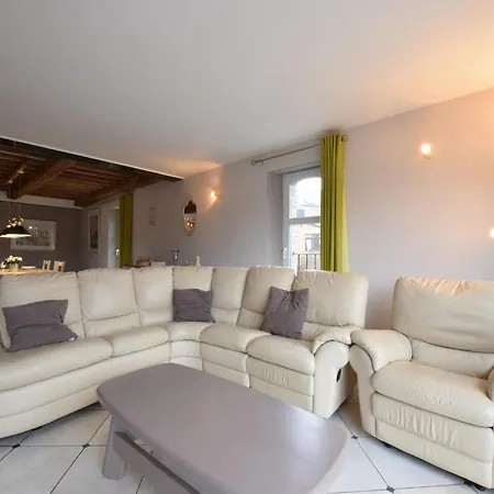 In With Terrace, Cleaning Included *