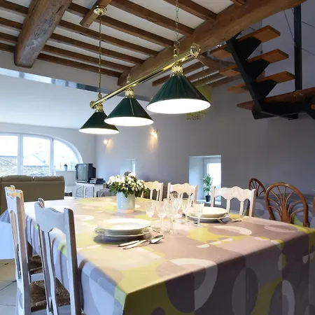 In With Terrace, Cleaning Included Holiday home *